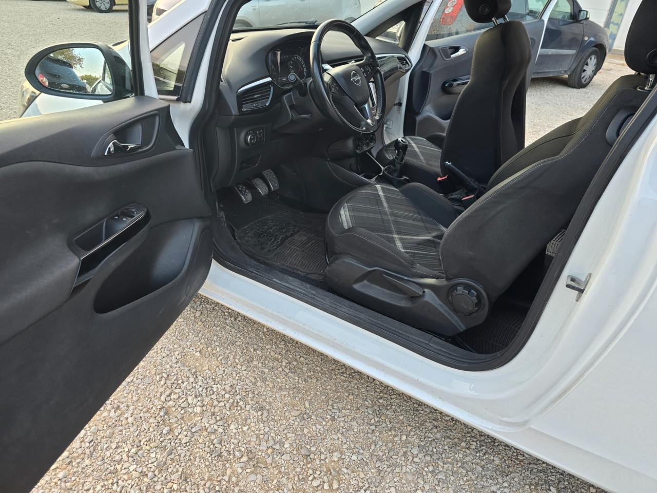 Opel Corsa 1.4 90CV GPL Tech Coupé b-Color