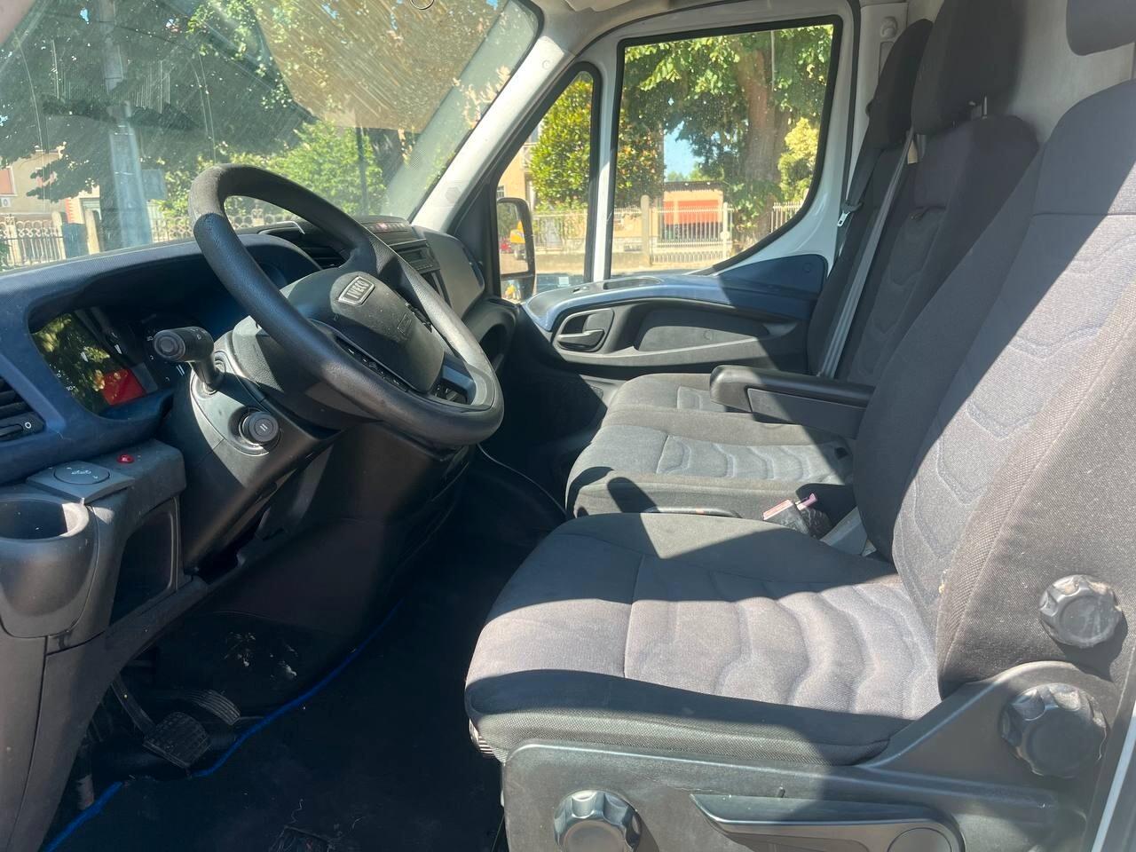 Iveco Daily IS35SC2AA FD11A1A 2.3 HPT PL-TA Furgone
