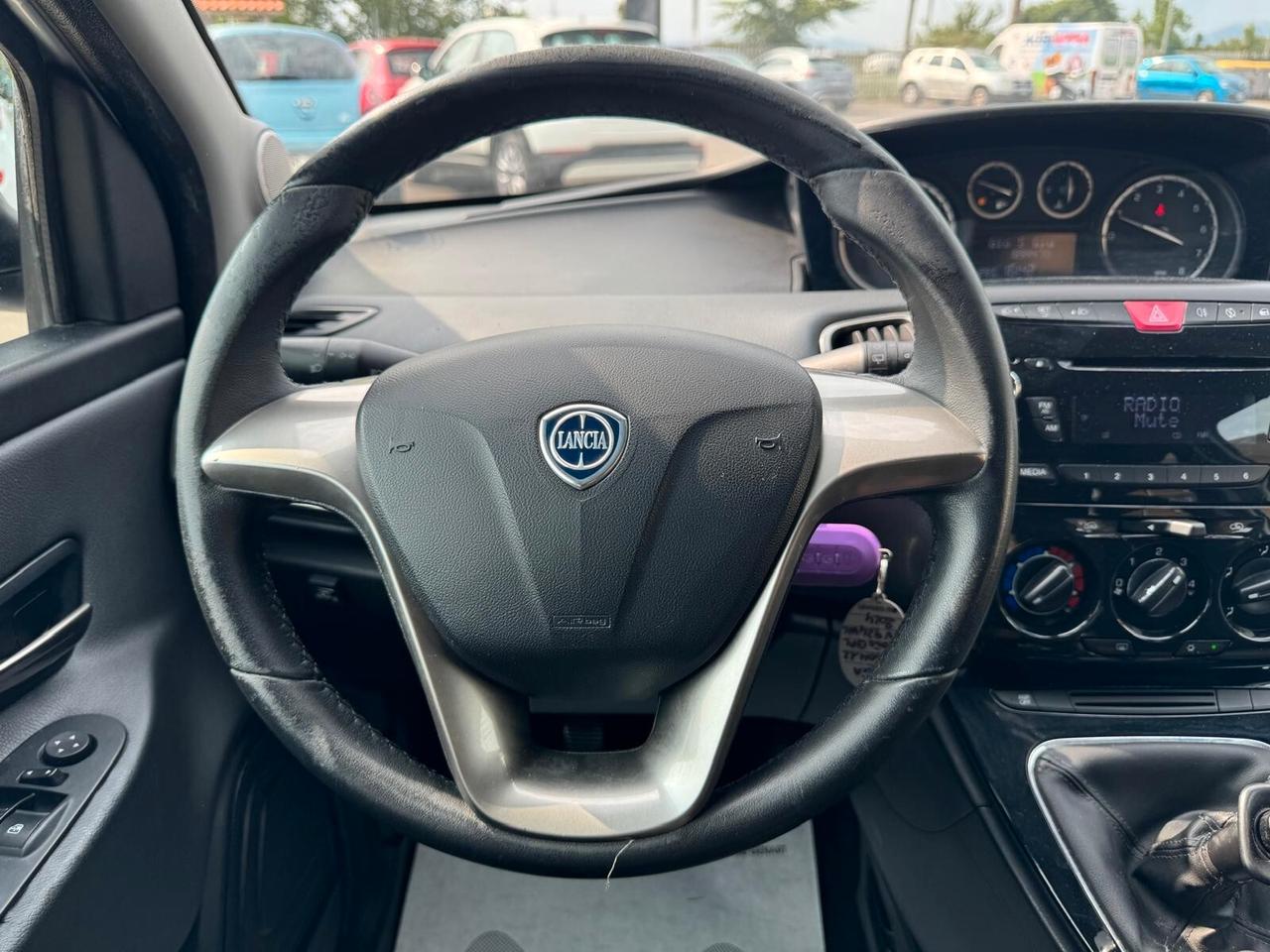 Lancia Ypsilon 1.2 GPL NEOPATENTATI 2014