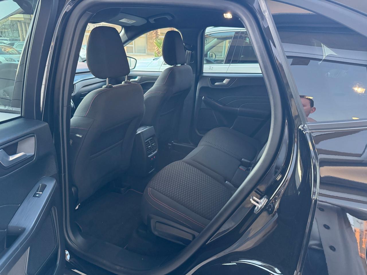 Ford Kuga 2.5 Full Hybrid 180 CV CVT 2WD ST-Line