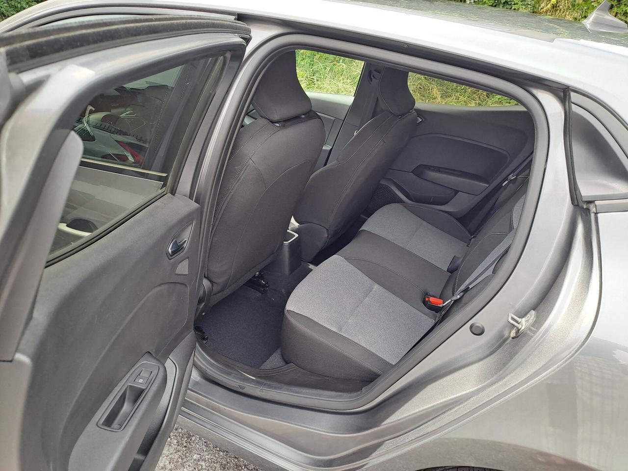 Mitsubishi Colt 1.0L turbo 90 CV Invite