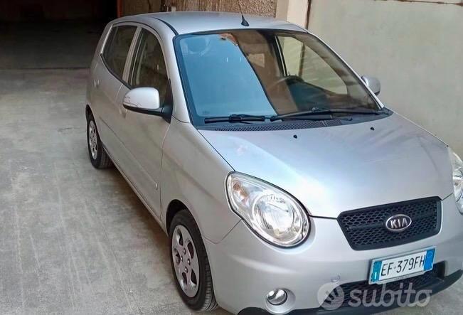 Kia Picanto 1.1 cc 64cv