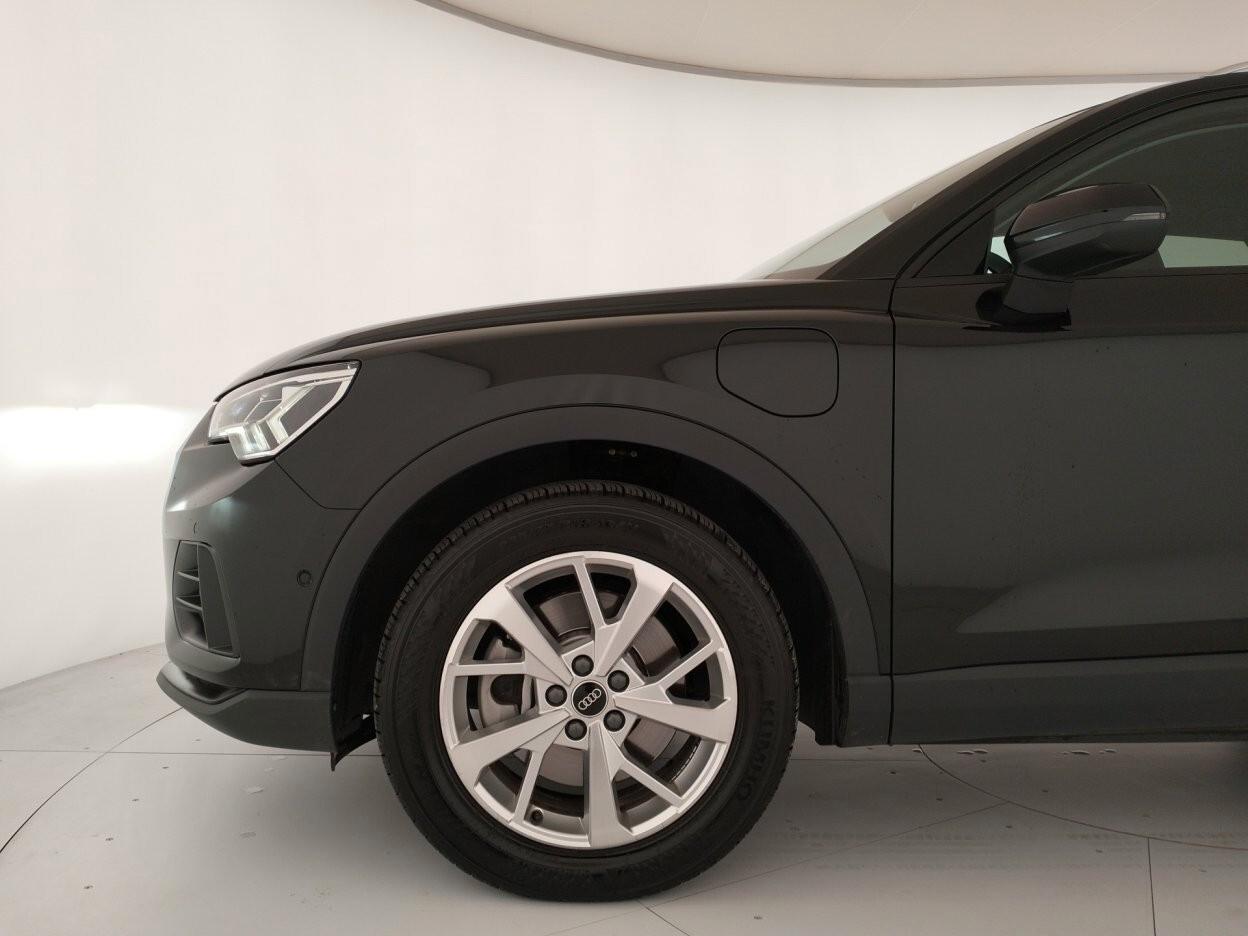AUDI Q3 45 1.4 tfsi e Business s-tronic - IVA ESPOSTA