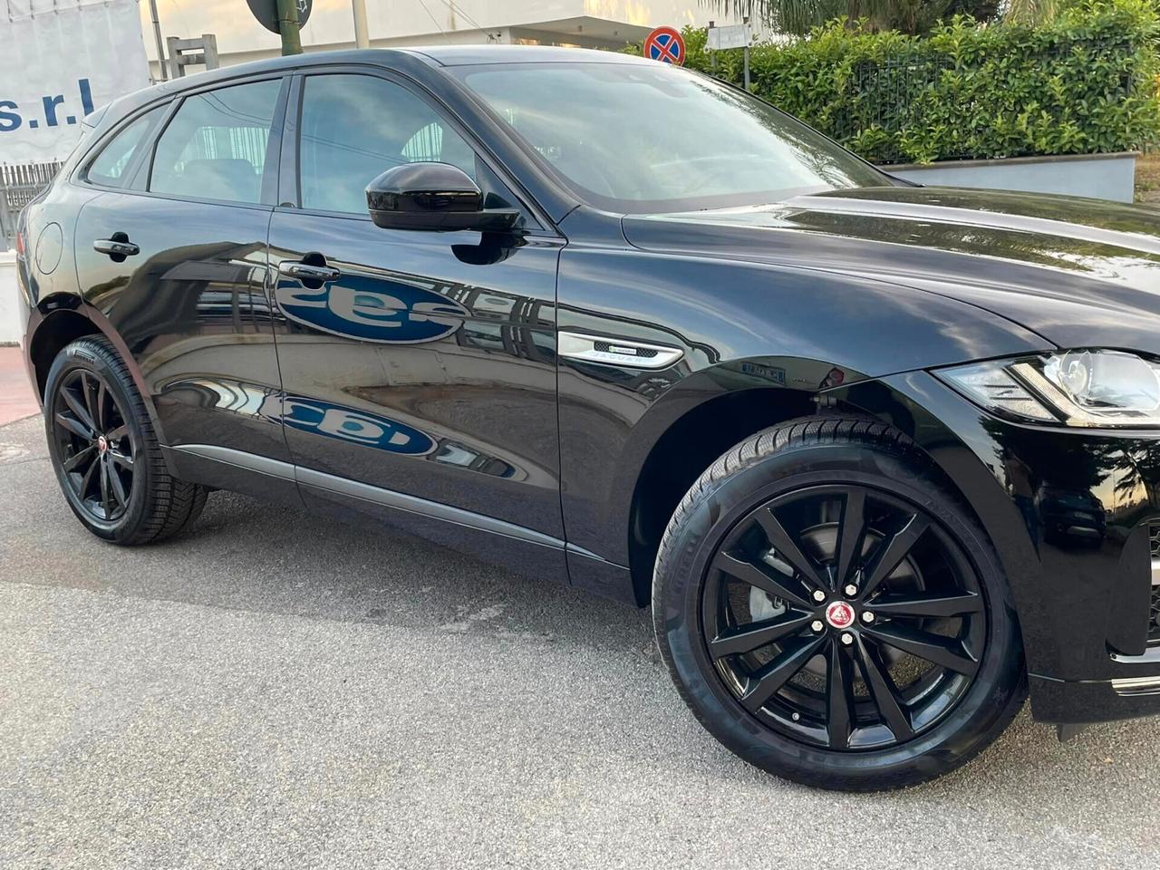 JAGUR F-PACE 2.0 180 CV AUTOMATICO