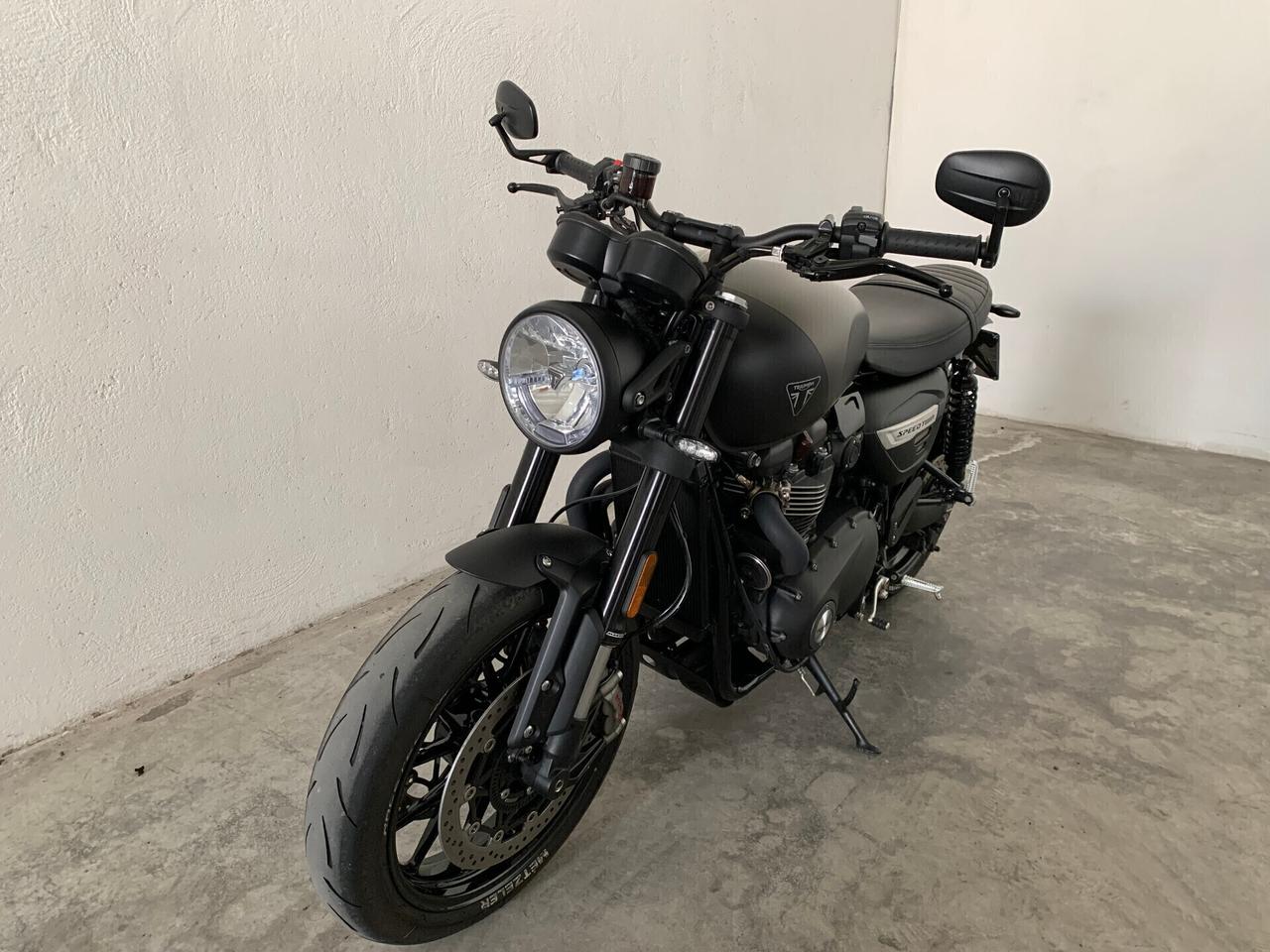 Triumph Speed Twin 1.2 Matt Ironstone Black Edition
