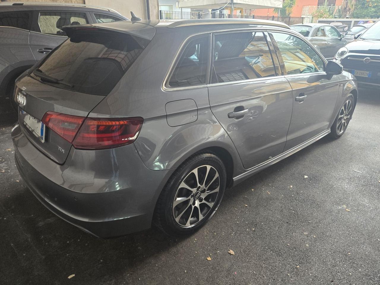 Audi A3 1.6 TDI clean diesel S tronic Admired