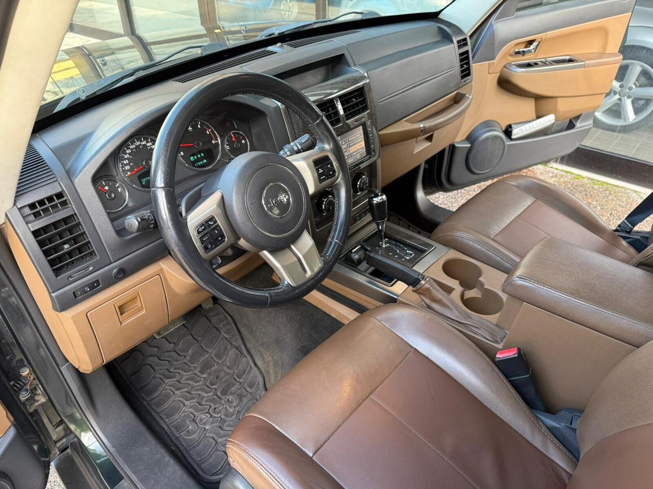 Jeep Cherokee 2.8 CRD Limited Auto UNIPRO