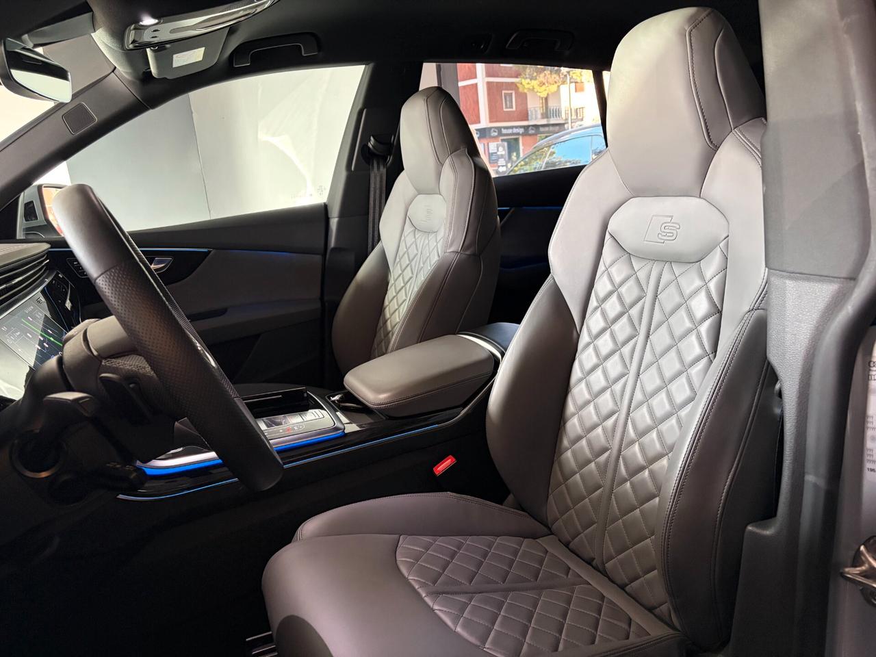 Audi Q8 50 TDI 286 CV quattro tiptronic Sport