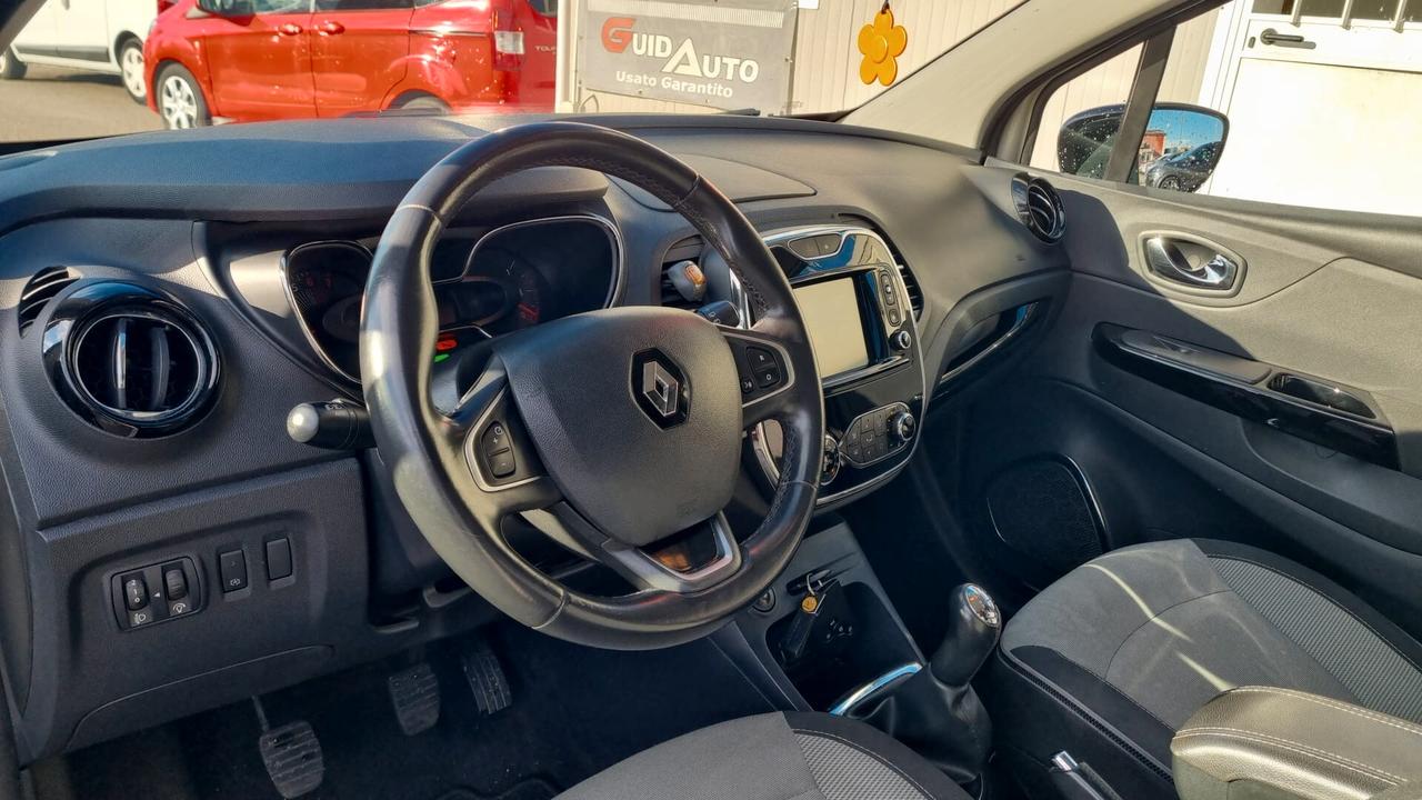 Renault Captur TCe 12V 90 CV Start&Stop Energy Intens-BENZINA-EURO6B-