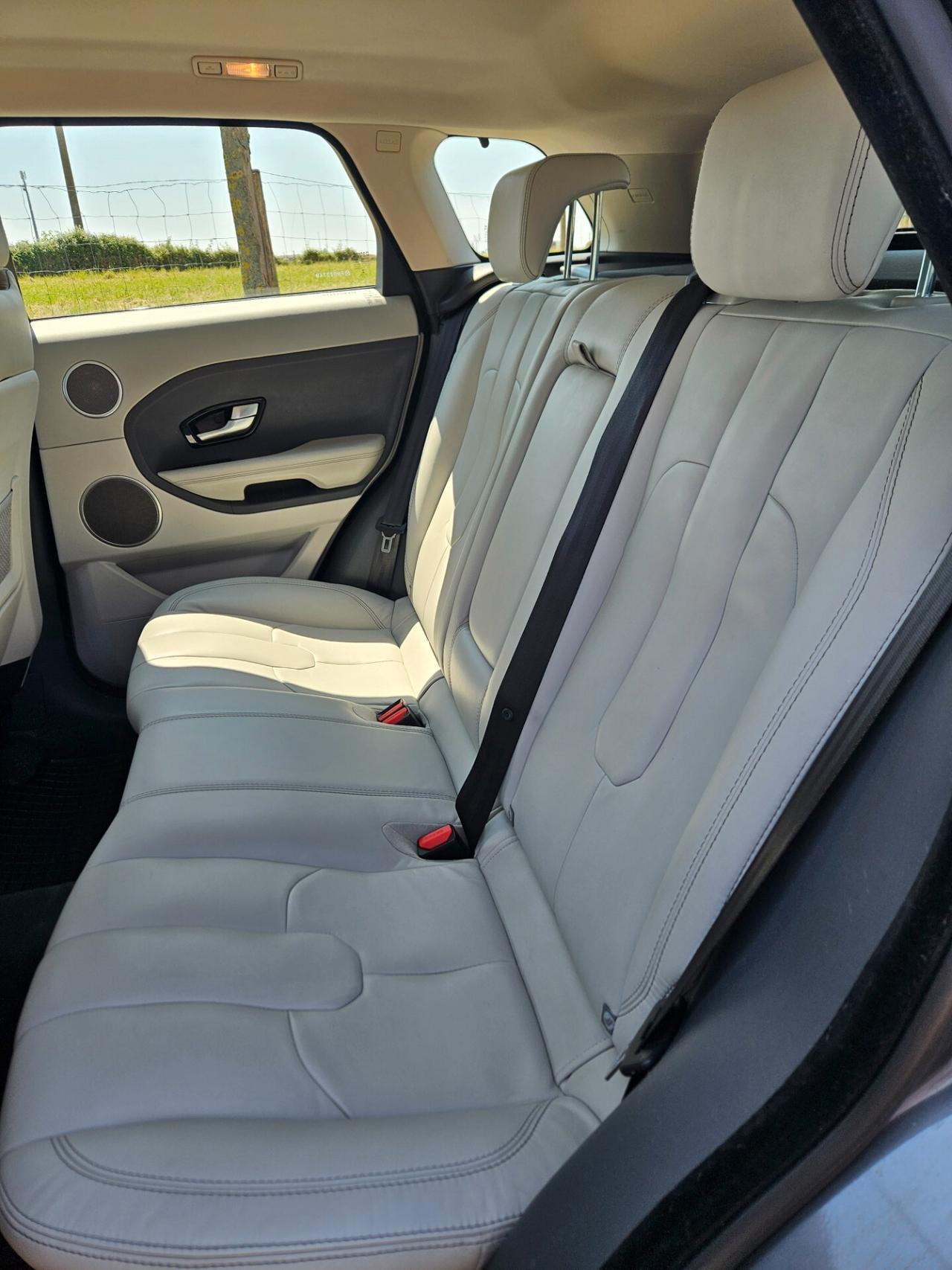 Land Rover Range Evoque 2.2 TD4 5p. Dynamic