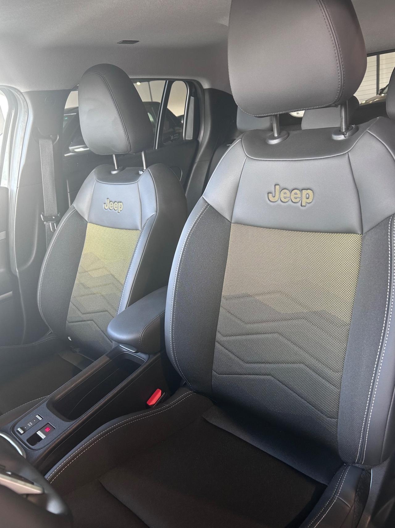 Jeep Avenger 1.2 Turbo 100 CV Summit