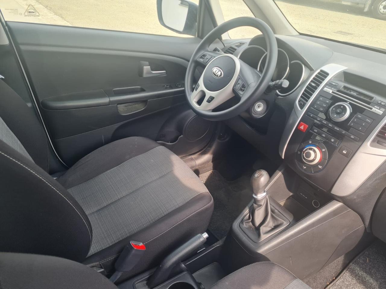 Kia Venga 1.4 CRDi 90CV Cool + TETTO
