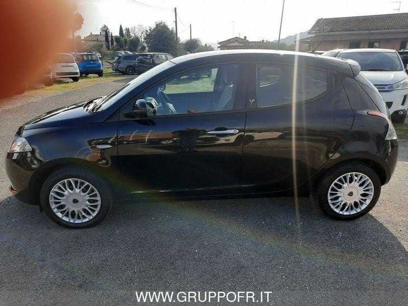 Lancia Ypsilon 1.2 69 CV 5 porte Gold