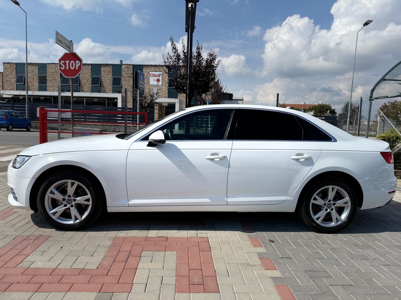 Audi A4 2.0 TDI 150 CV BERLINA Sport EURO6