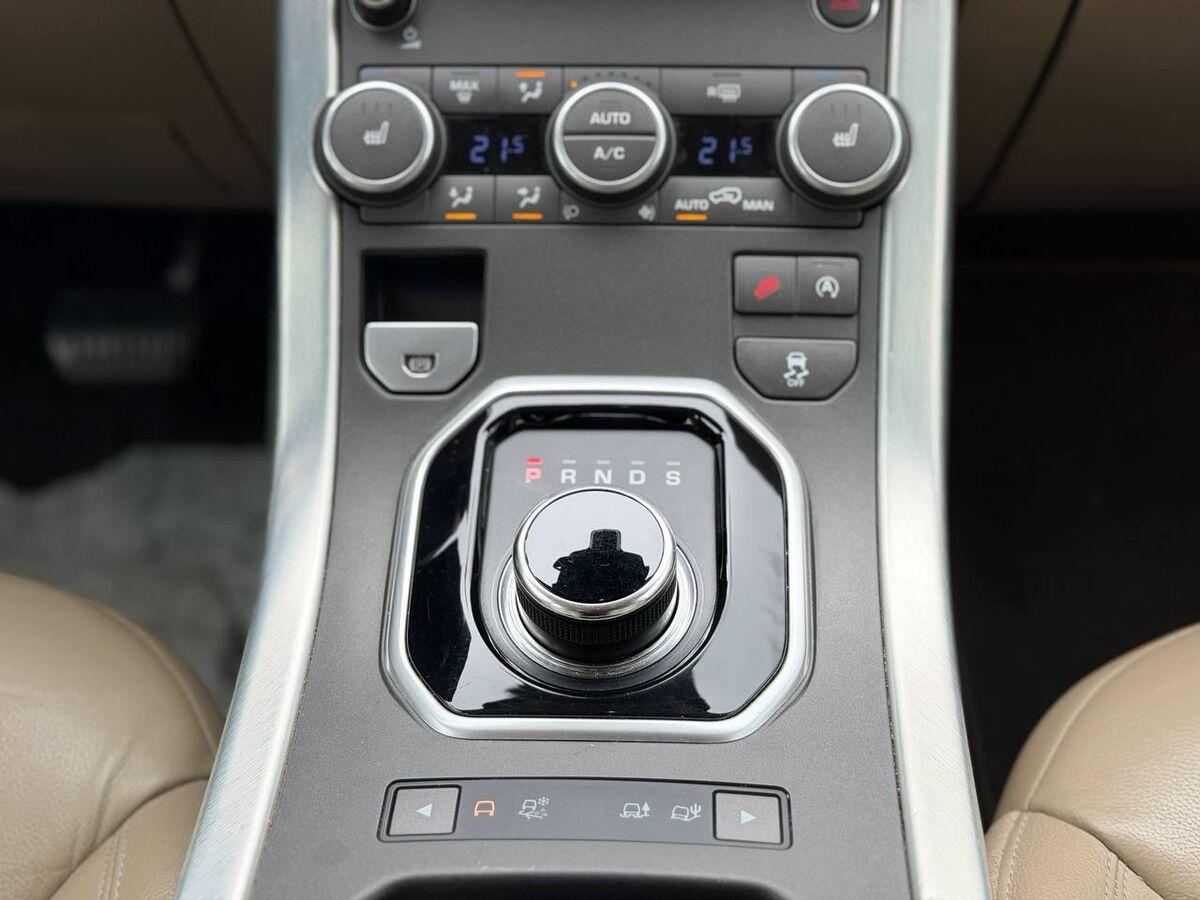 Land Rover Range Rover Evoque 2.0 td4 SE Dynamic 150cv 5p auto