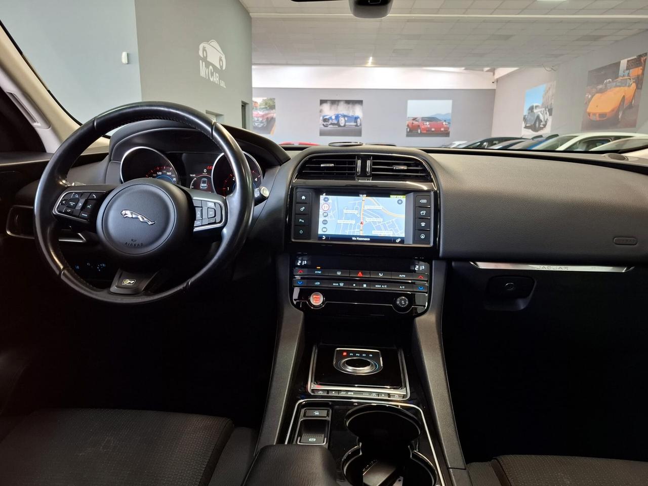 Jaguar F-Pace R-Sport Diesel Automatica