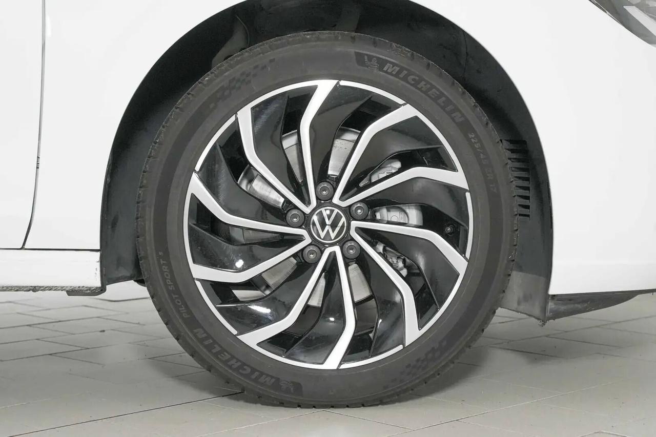 Volkswagen Golf 1.0 TSI EVO Life 110CV Benzina