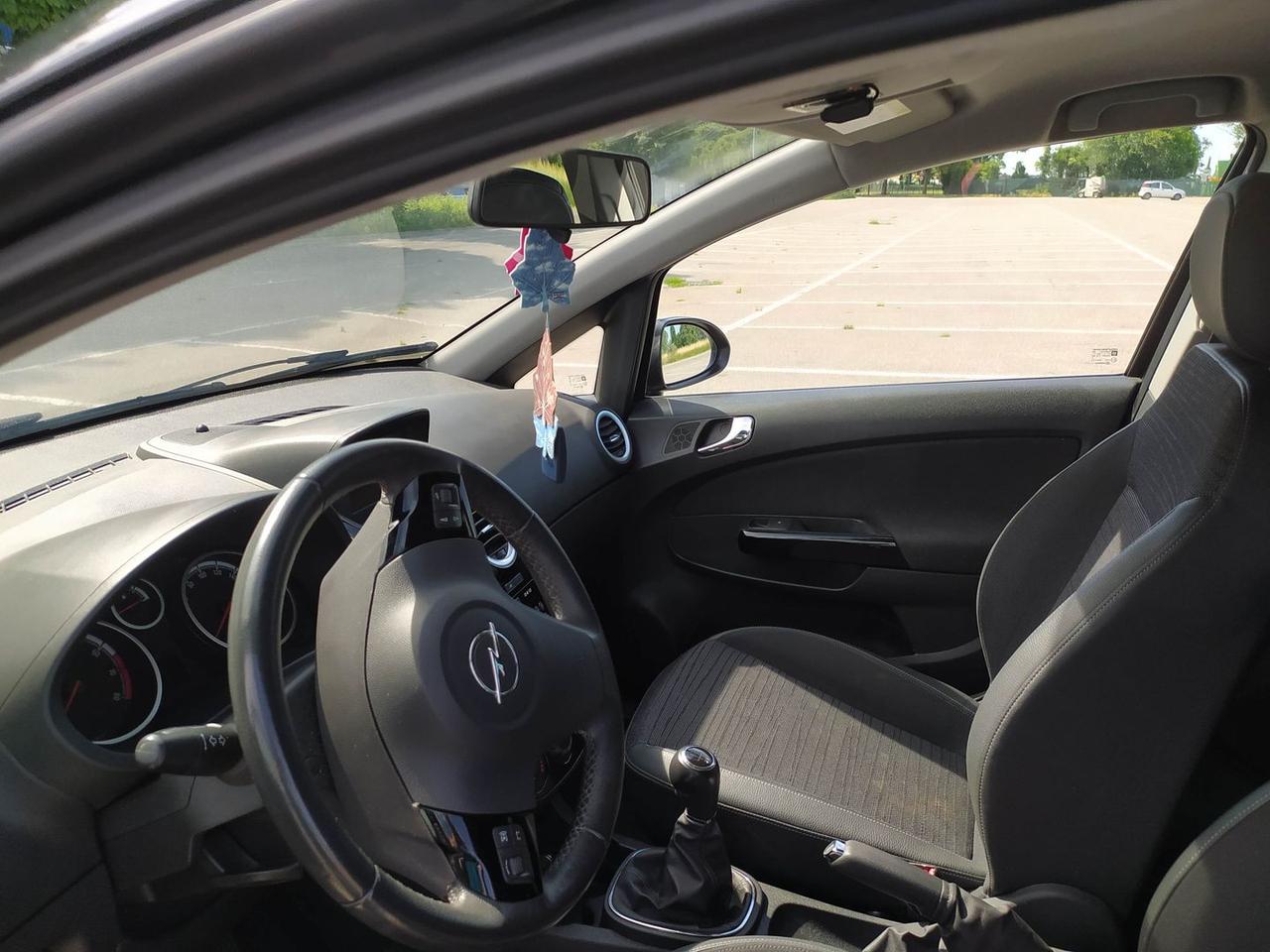 Opel Corsa Cosmo 1.2 #11303