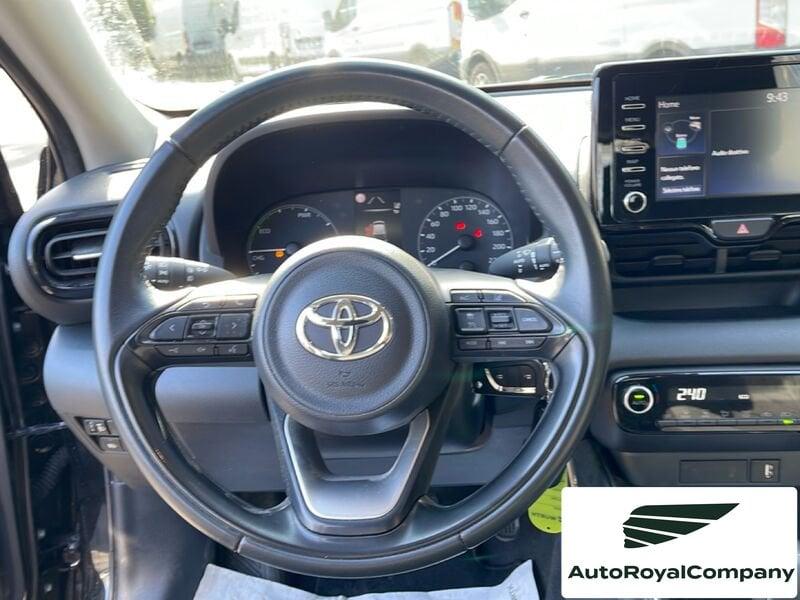 Toyota Yaris Hybrid Active MY21