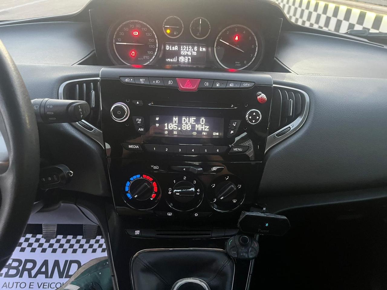 Lancia Ypsilon 1.2 69 CV 5 porte GPL Ecochic 2014