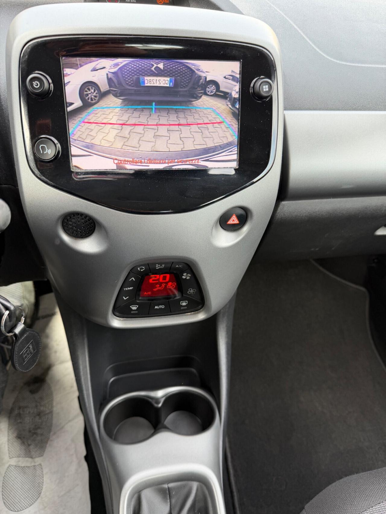 TOYOTA AYGO 1.0 NEOPATENTATI