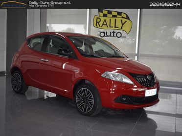 Lancia Ypsilon 1.0 MHEV Firefly Oro