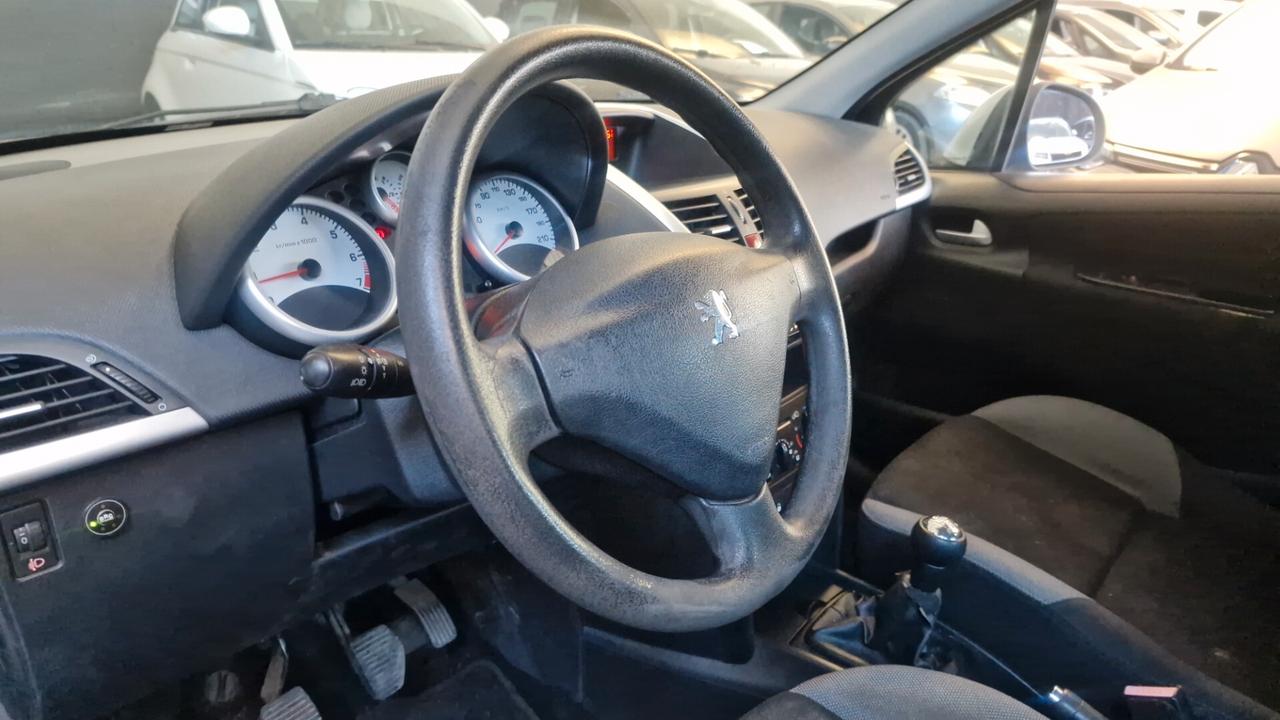 Peugeot 207 1.4 8V 75CV 5p. X Line ECO GPL