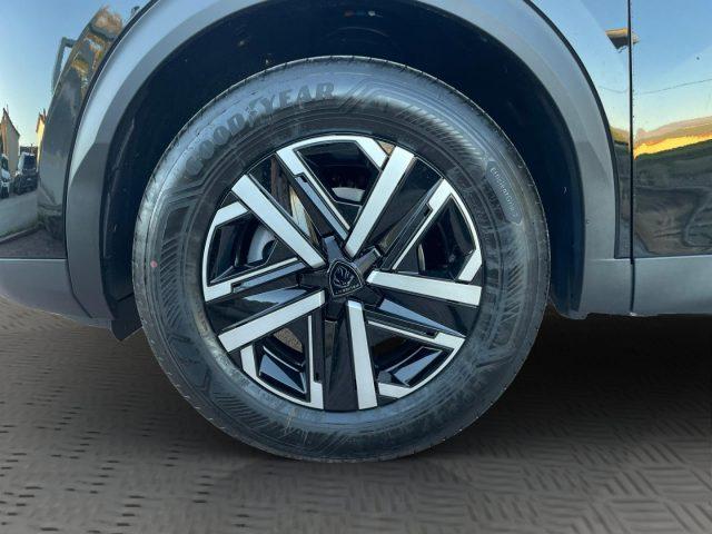 PEUGEOT 2008 1.2 Hybrid 136cv STYLE e-dcs6