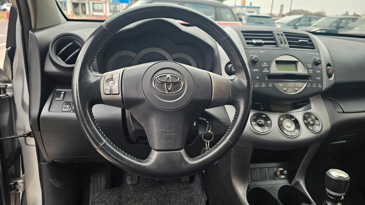 Toyota RAV 4 RAV4 2.2 D-4D 136 CV Luxury