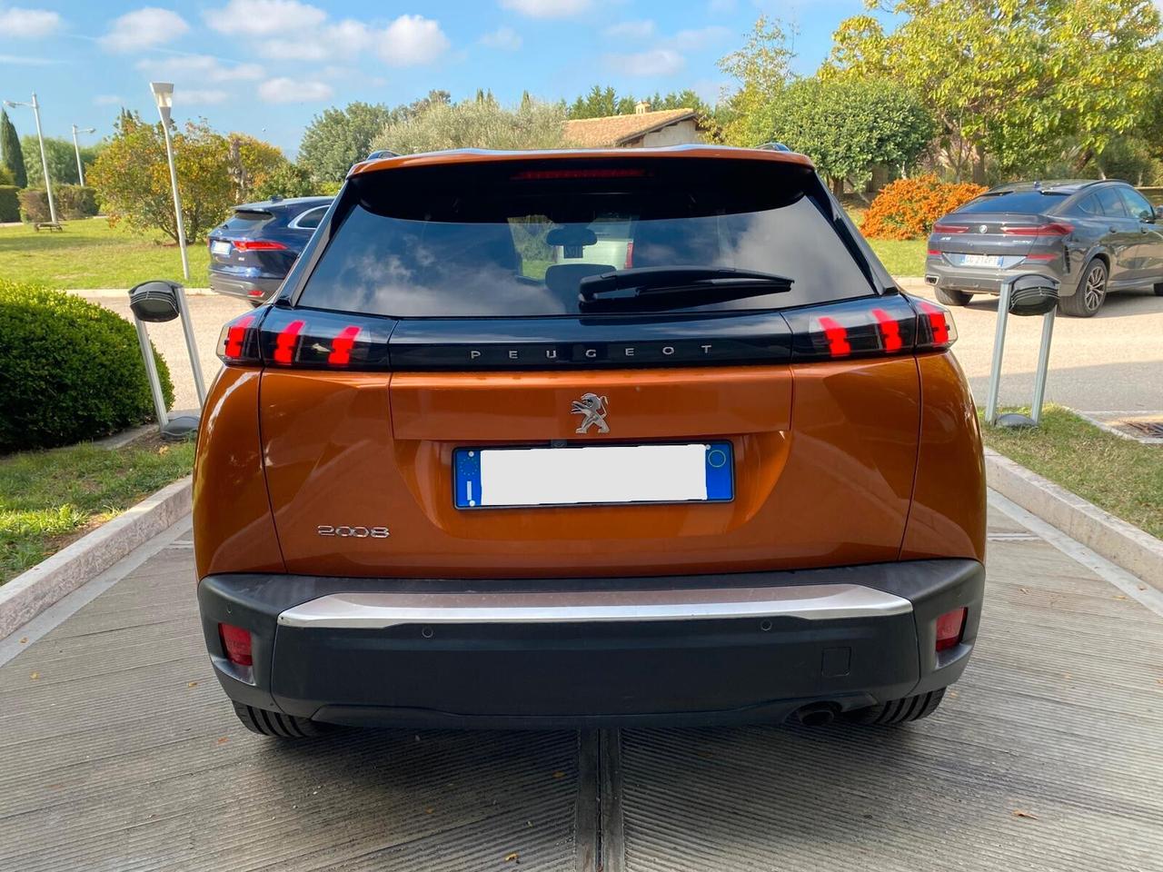 Peugeot 2008 PureTech 100 S&S Allure Pack