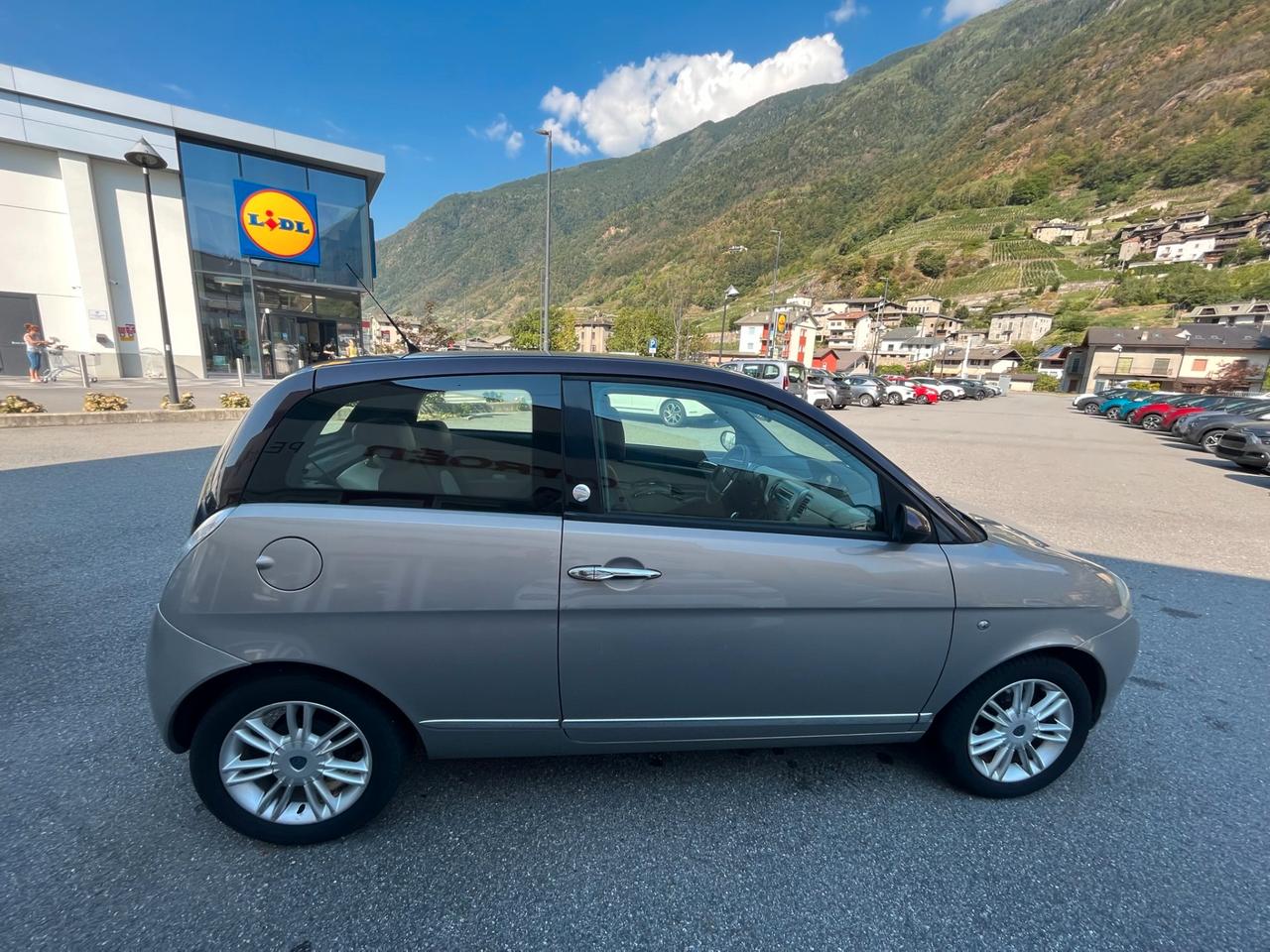 Lancia Ypsilon 1.4 Platino Ecochic Gpl Unico Proprietario Con Soli 78260 Km 