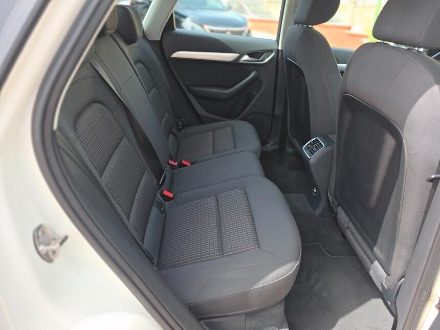 Audi Q3 2.0 TDI 177 CV quattro S tronic Business