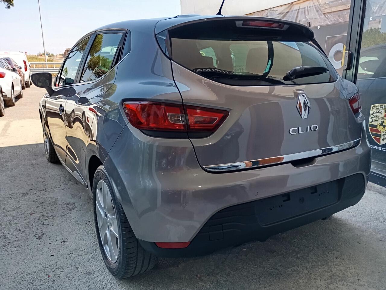 Renault Clio 5P 1.2 TCe 120CV Energy Intens Aut.