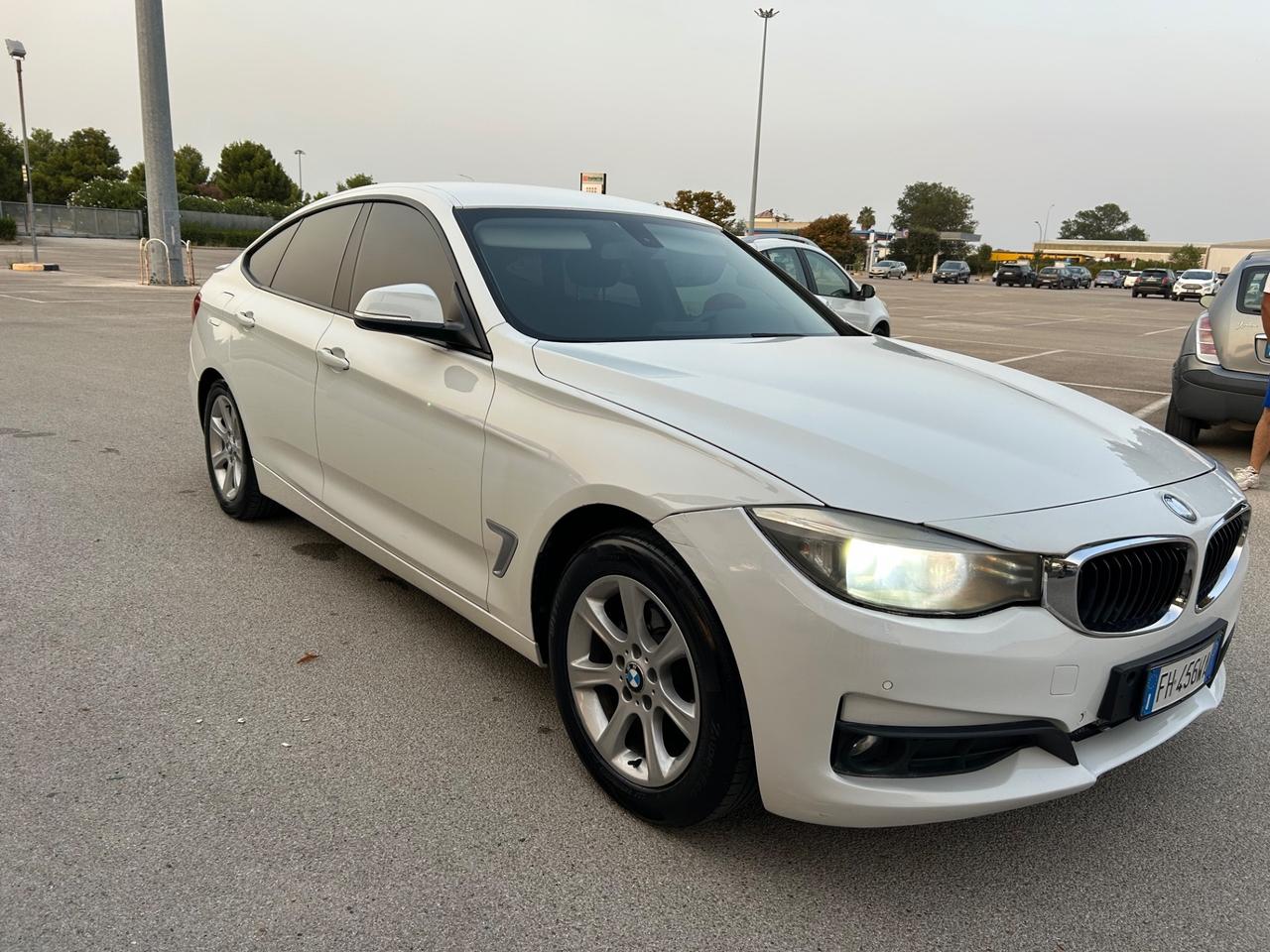 Bmw Gran Turismo GT SERIE 3 318D 2.0 143CV 2014