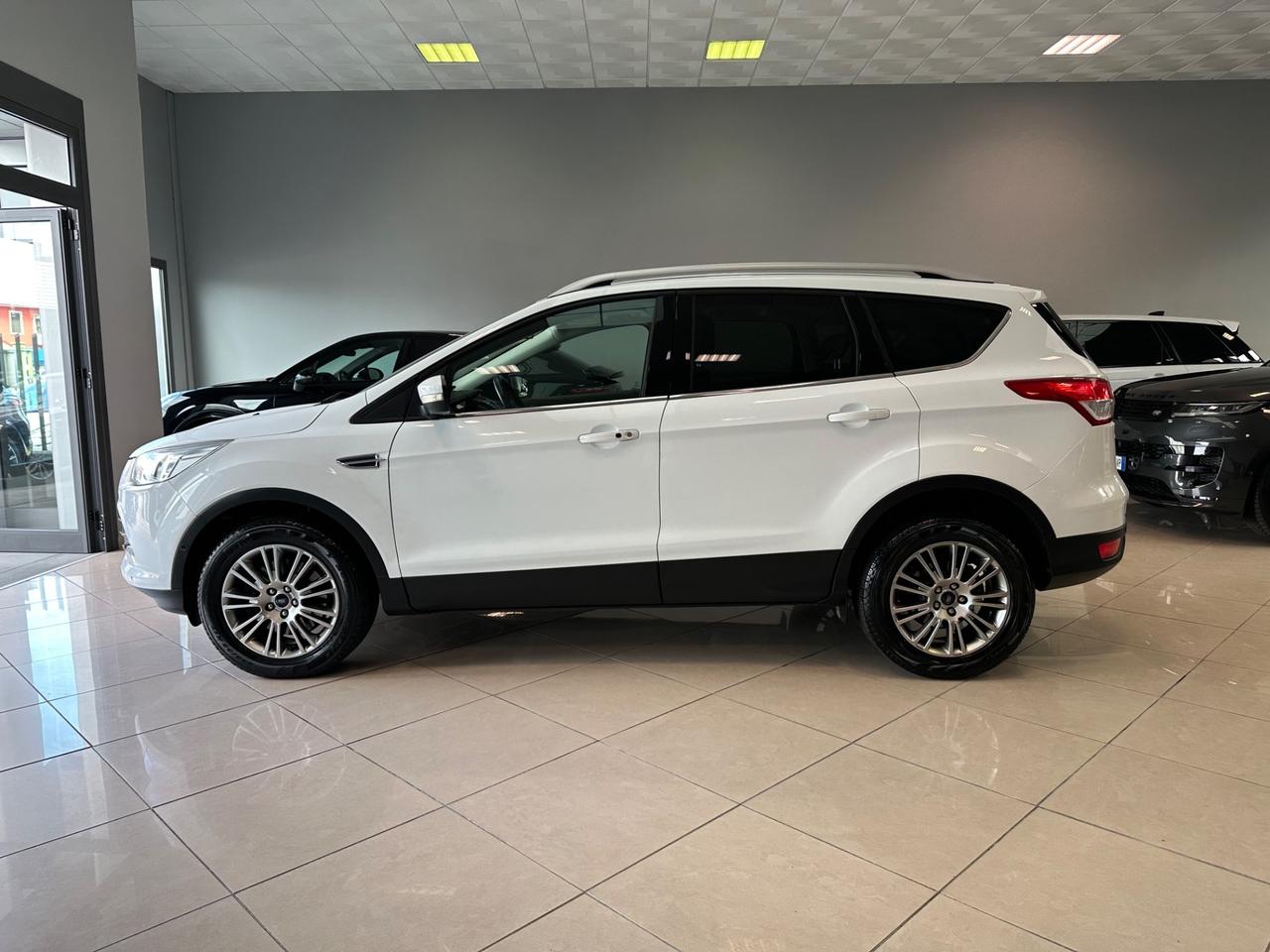 Ford Kuga 2.0 TDCI 140 CV 4WD Powershift Titanium gancio traino