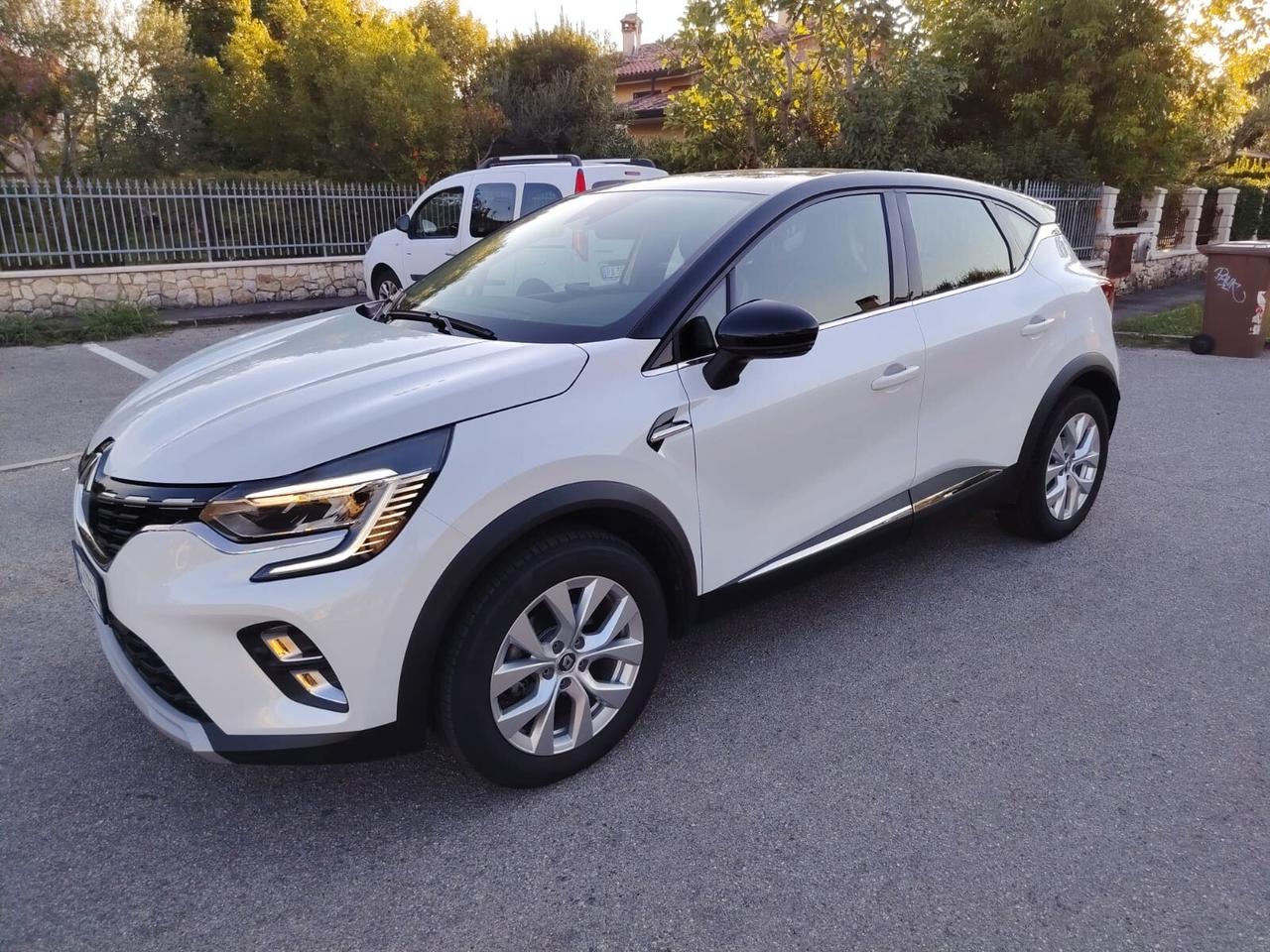 Renault Captur Blue dCi 115 CV EDC Intens