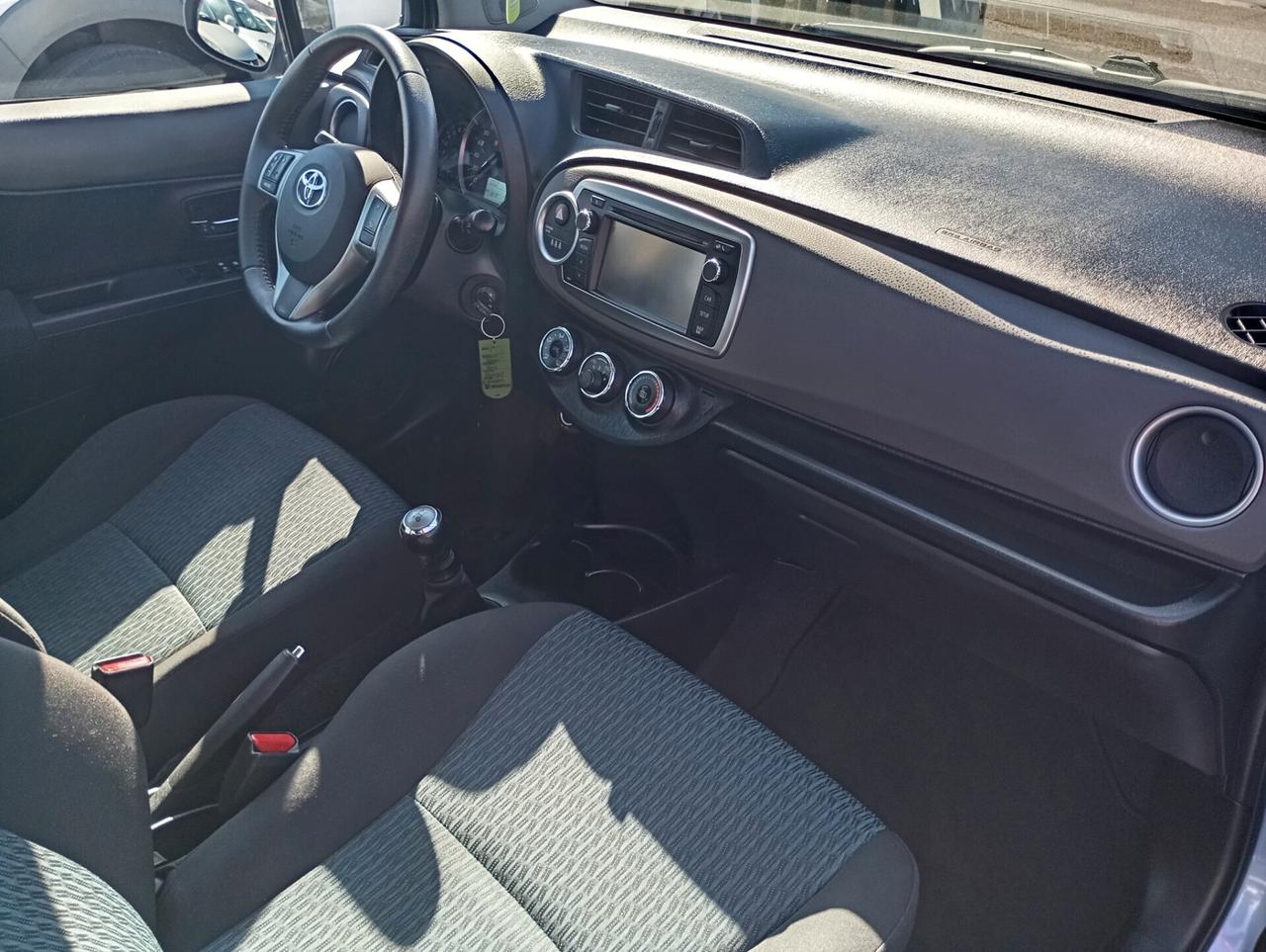 Toyota Yaris 1.0 5 porte Active