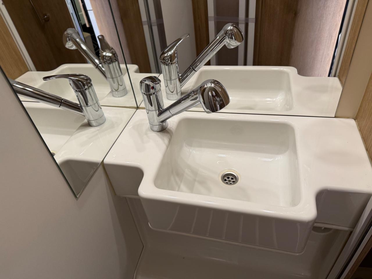 ROLLER TEAM ZEFFIRO 285 XT 6.99 5 POSTI OMOLOGATI