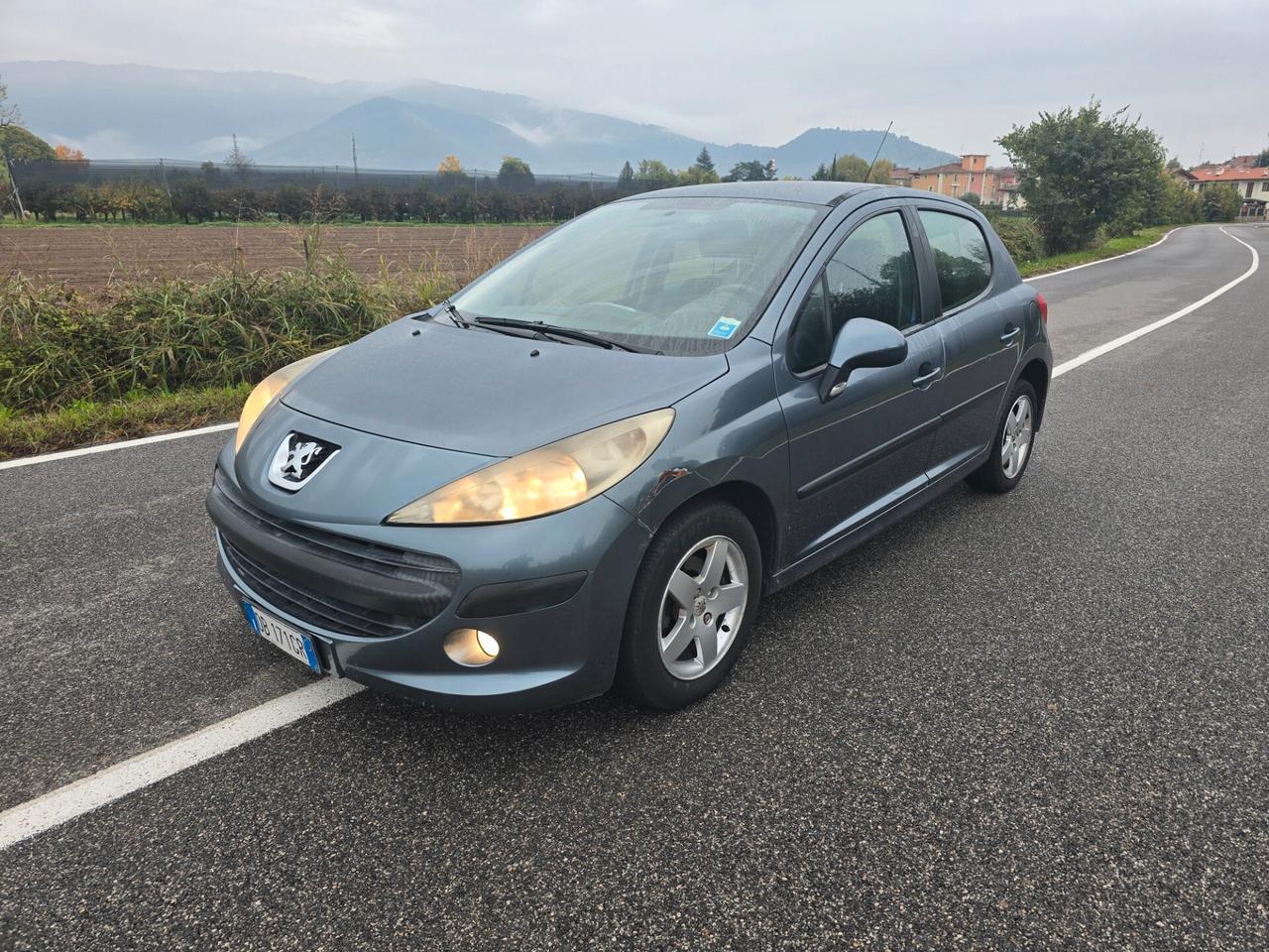 PEUGEOT 207 1.4 "OK PER NEOPATENTATI"