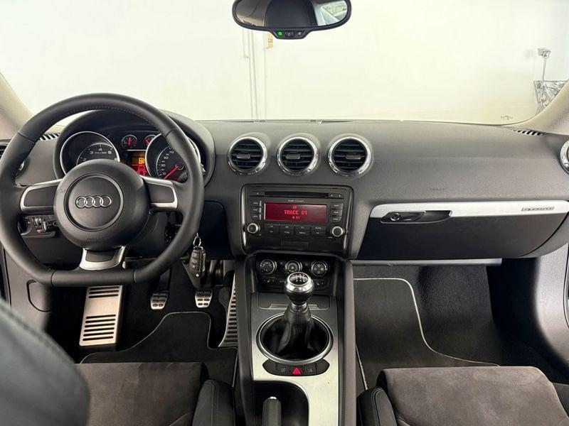 Audi TT TT Coupe 3.2 V6 quattro