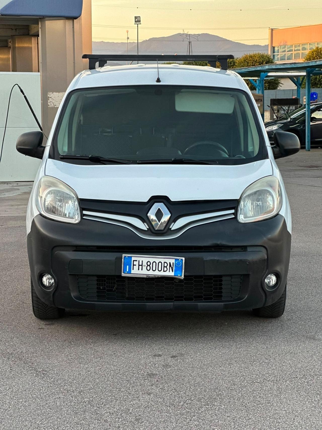 Renault kango tre posti euro 6
