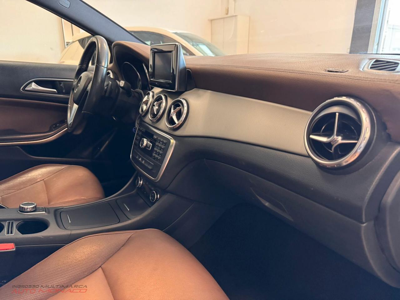 Mercedes-benz GLA 200 d Premium 2015 135cv