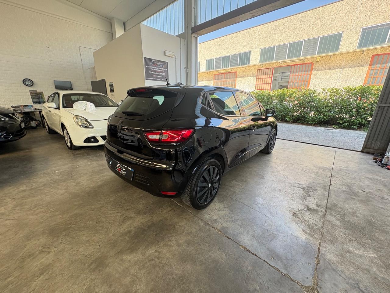 Renault Clio 1.2 75CV 5 porte Life limited