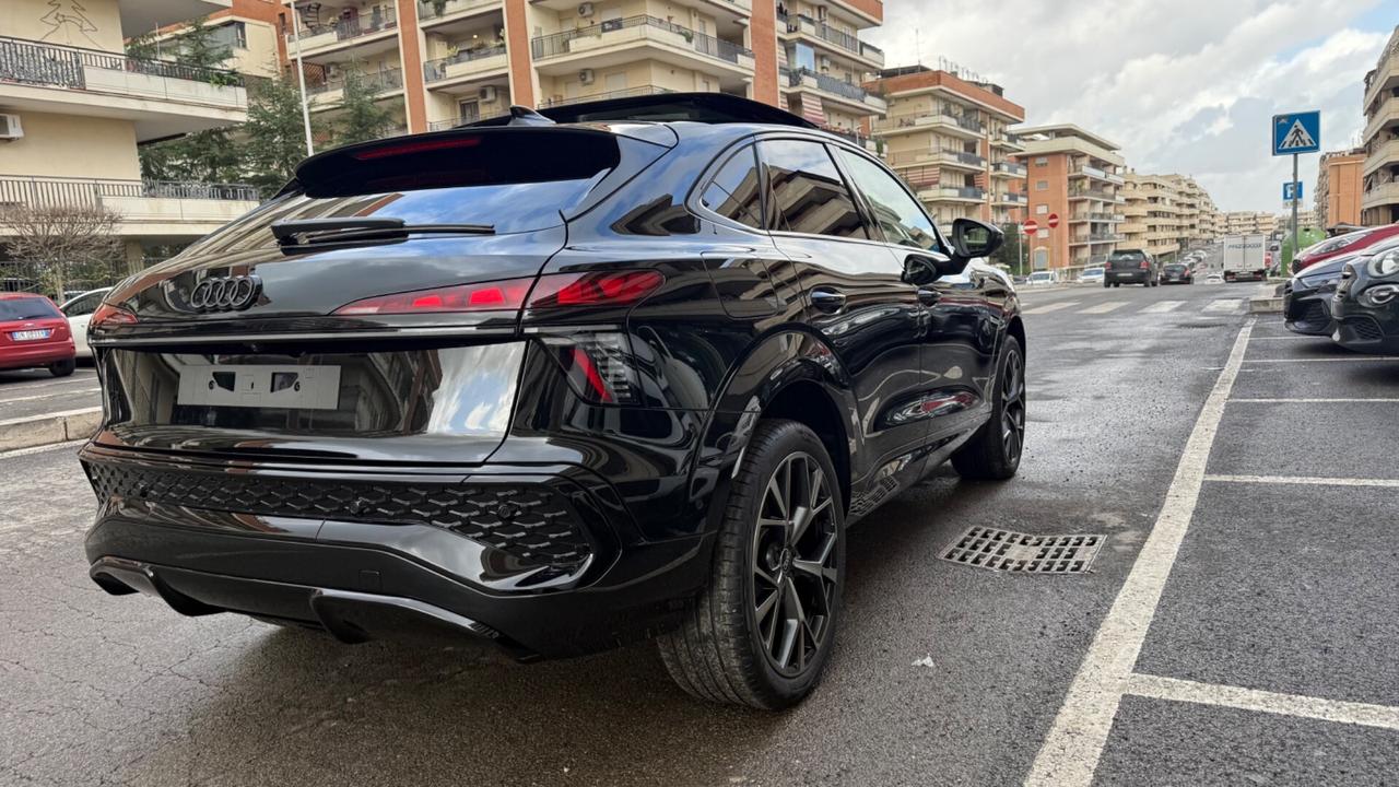 Audi Q3 SPB TDI 110 kW S tronic S Line edition MATRIX PELLE TETTO KAMERA 360 PACCHETTO AMBIENTE PDC