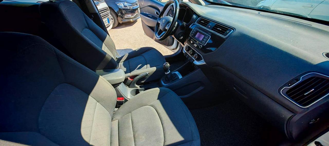 Kia Rio 1.1 CRDi 5p. Cool