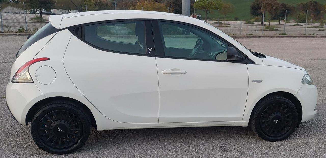 LANCIA YPSILON 1.2 - UNICO PROP - POCHI CHILOMETRI