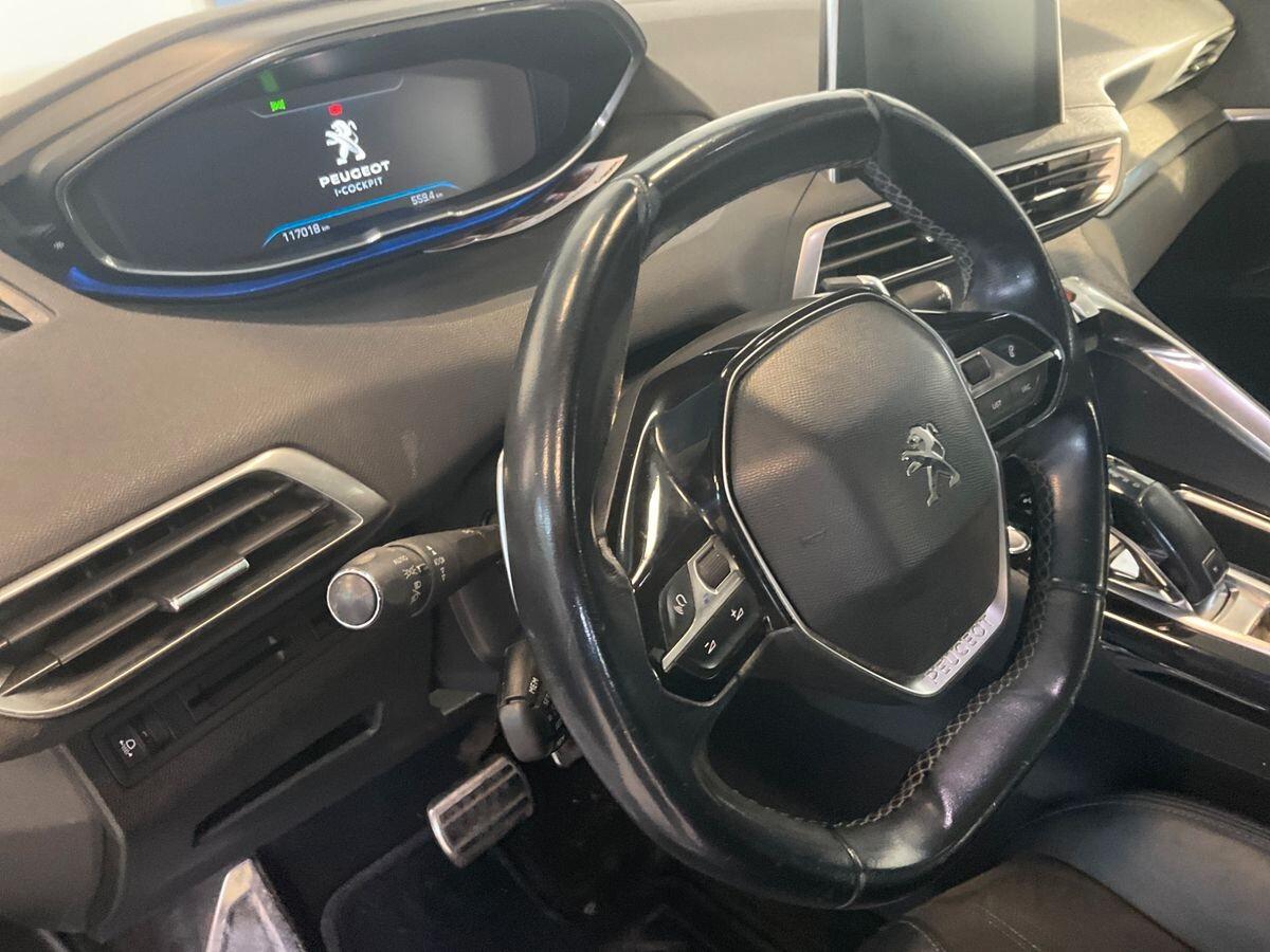 Peugeot 5008 BlueHDi 120 S&S EAT6 Crossway