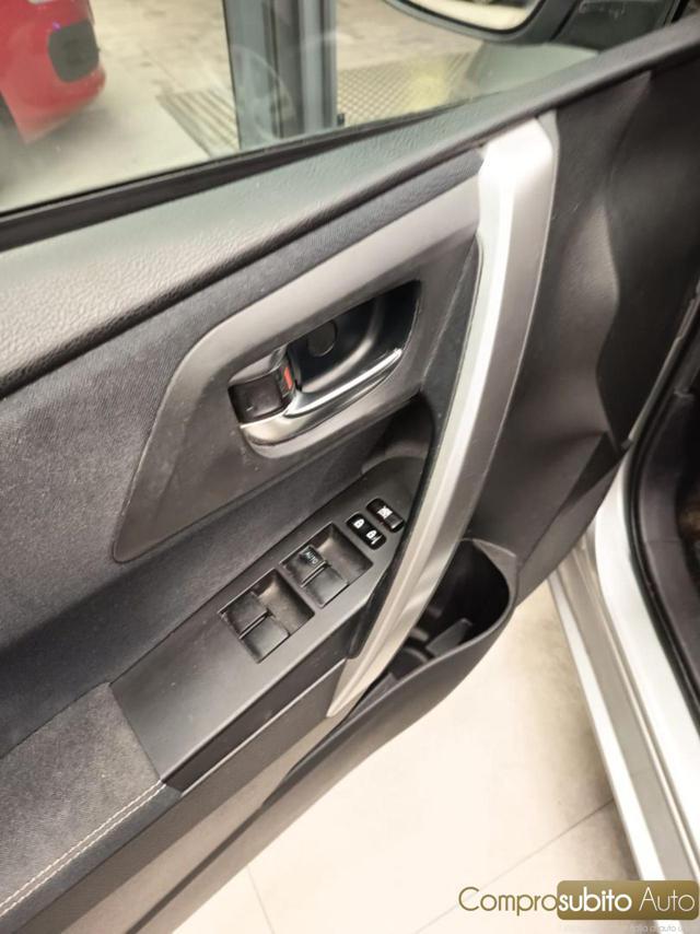 TOYOTA Prius 1.8 Active