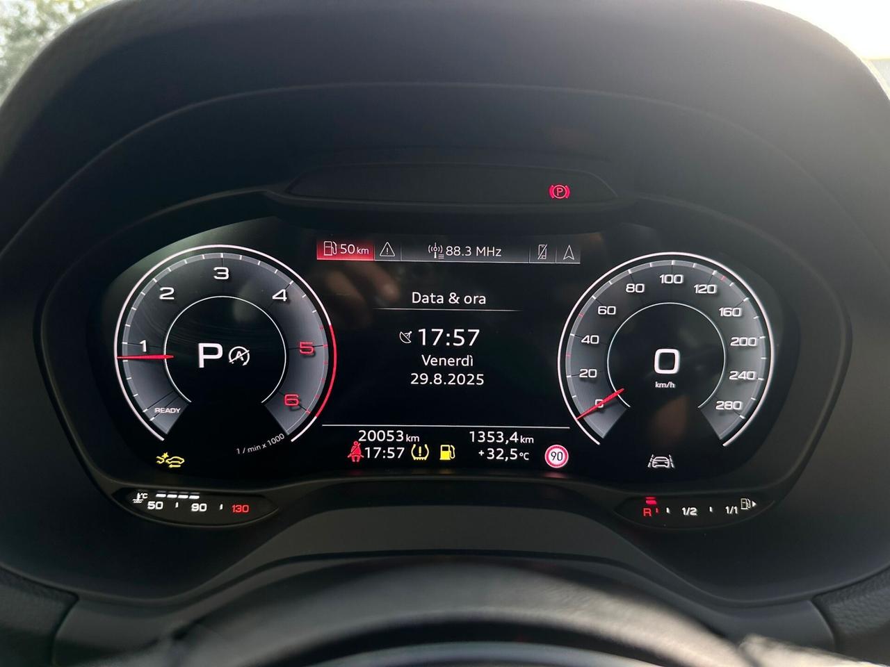 Audi Q2 35 TDI S tronic line Edition