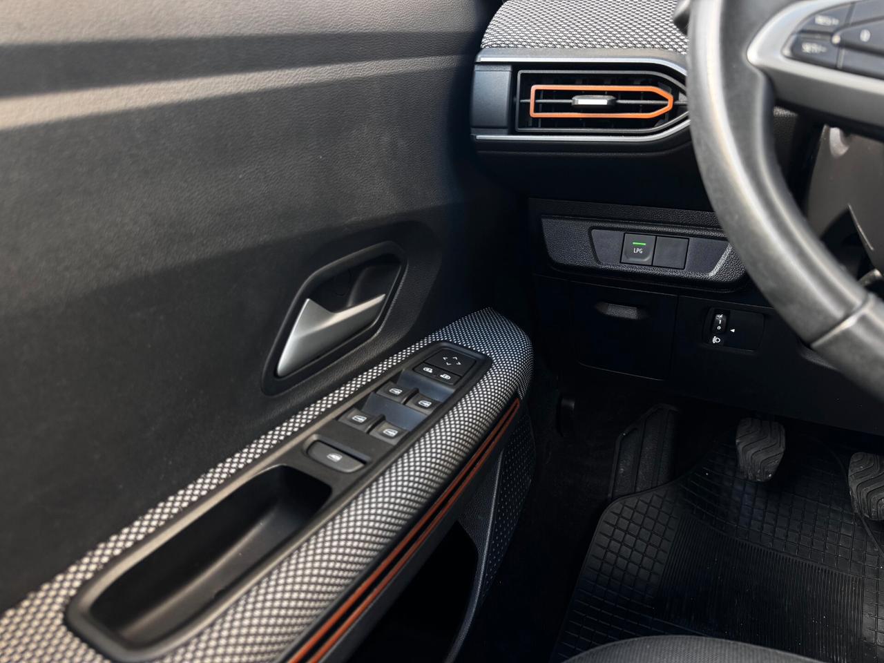 Dacia Sandero Stepway 1.0 TCe ECO-G Expression